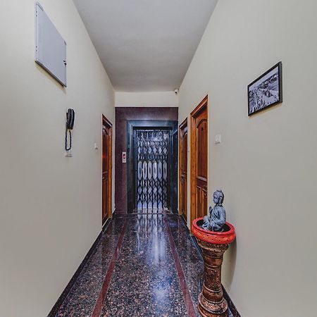 Super Hotel O The Royal Nest Near Shilparamam Kondapur  Экстерьер фото