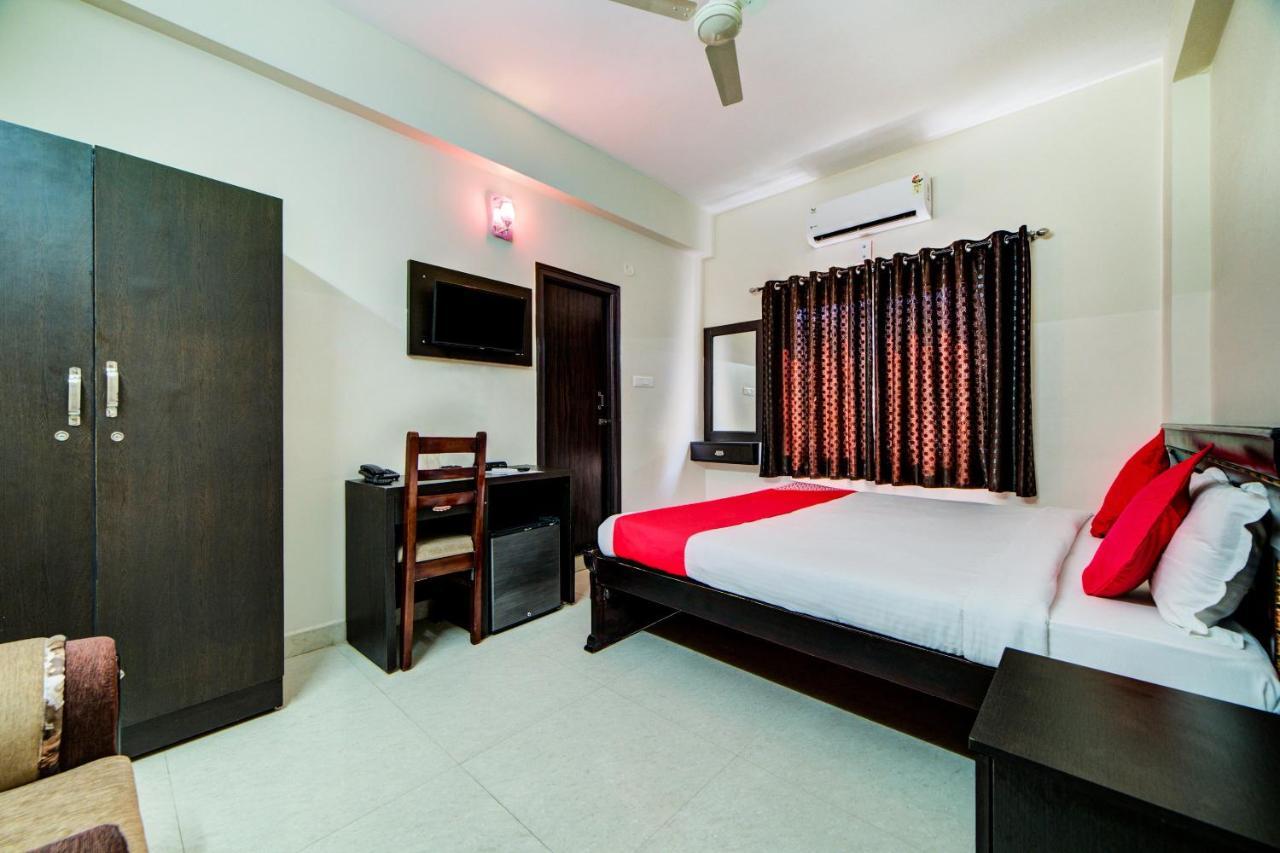 Super Hotel O The Royal Nest Near Shilparamam Kondapur  Экстерьер фото