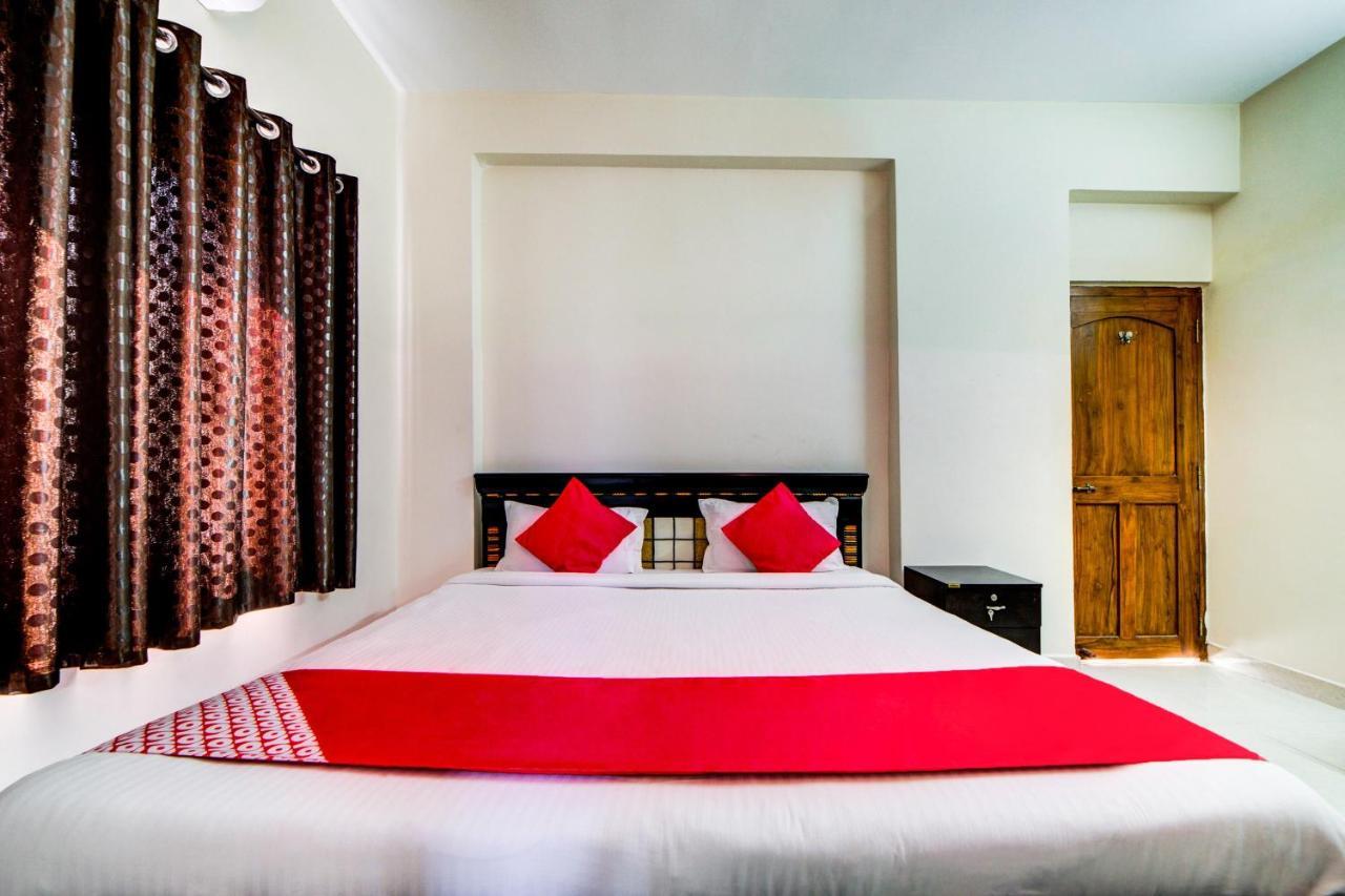 Super Hotel O The Royal Nest Near Shilparamam Kondapur  Экстерьер фото