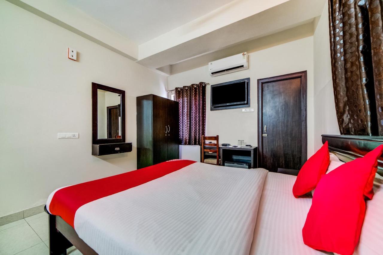 Super Hotel O The Royal Nest Near Shilparamam Kondapur  Экстерьер фото
